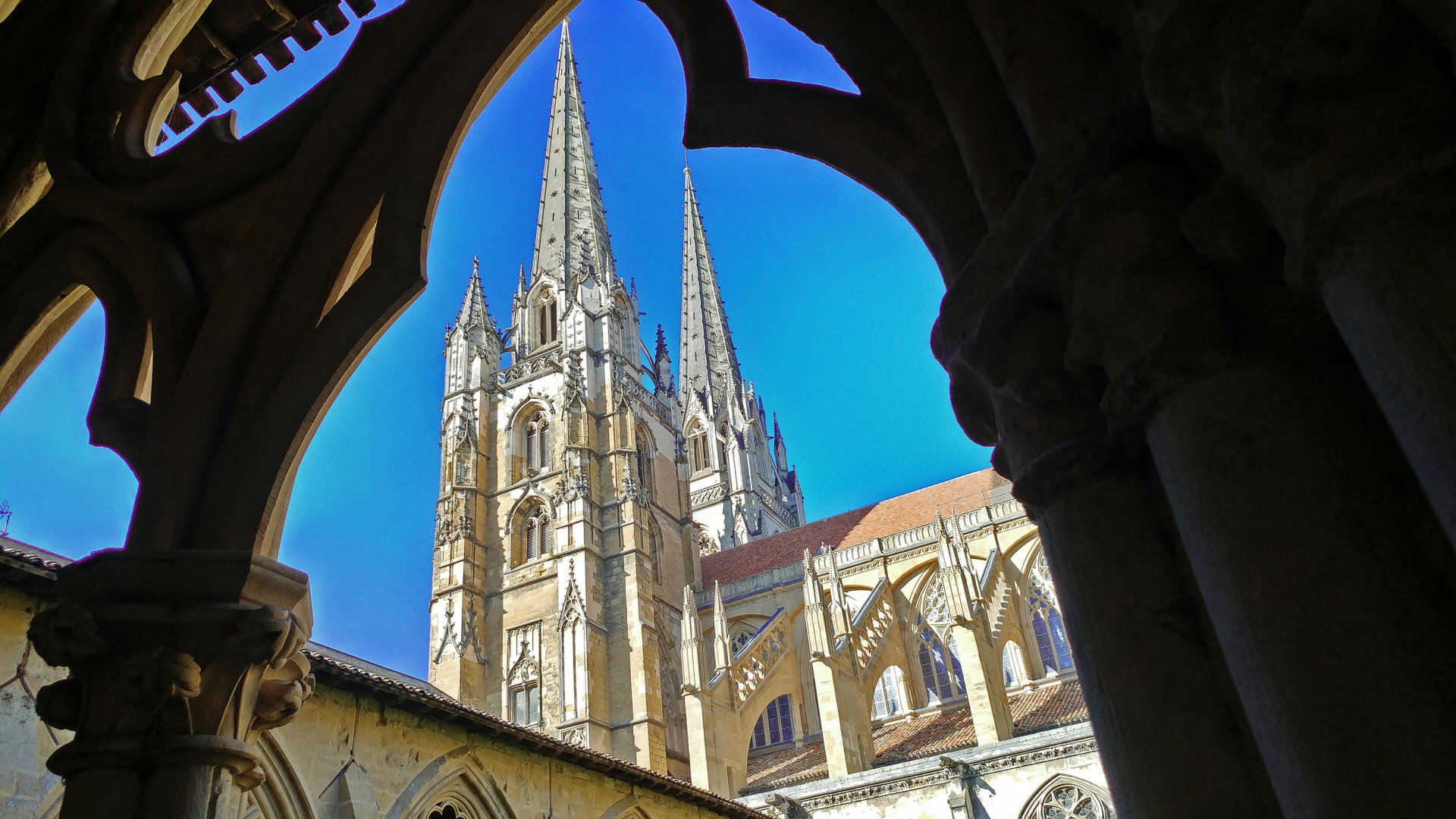 Cloître-cathédrale